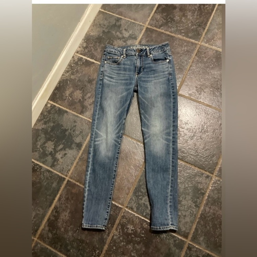 American Eagle Hi-Rise Skinny Super Stretch Jeans Women’s Size 2